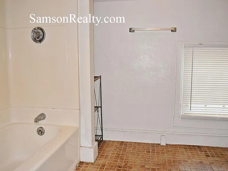 298 Hope St #2 — Photo 18