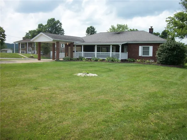 562 Old Waynesburg Rd, Carmichaels, PA 15320