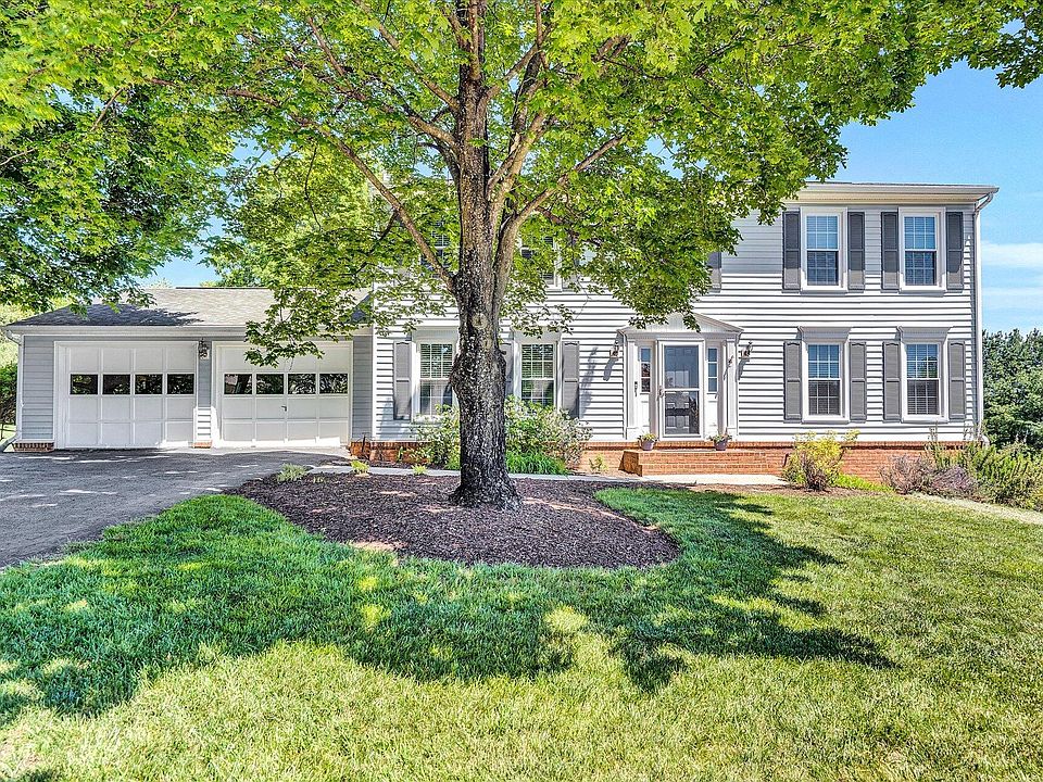 1st image of 5574 Penguin Dr