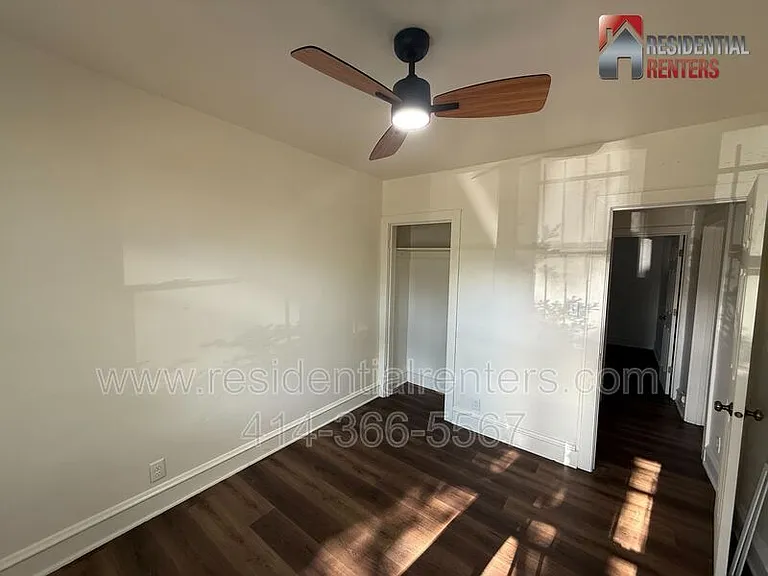 5560 N 40th St — Photo 9