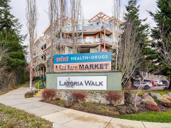 611 Brookside Rd #404, Colwood, BC V9C 0C3