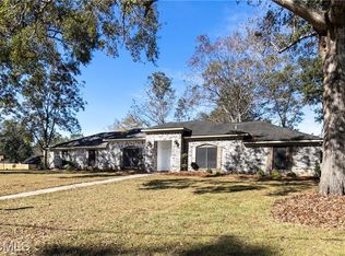 1767 Woods Trl, Eight Mile, AL 36613