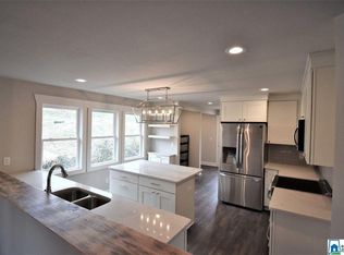 2400 Jacobs Rd, Vestavia Hills, AL 35216