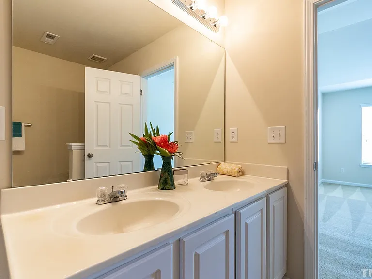 700 Mardonie Reach Ln — Photo 13