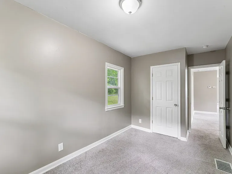 7036 Willow Ave — Photo 22
