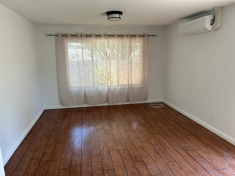 1917 Shady Acre Cir — Photo 16