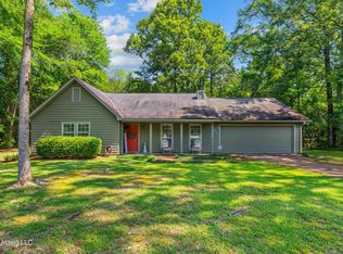 651 Oak Ridge Rd, Brandon, MS 39042