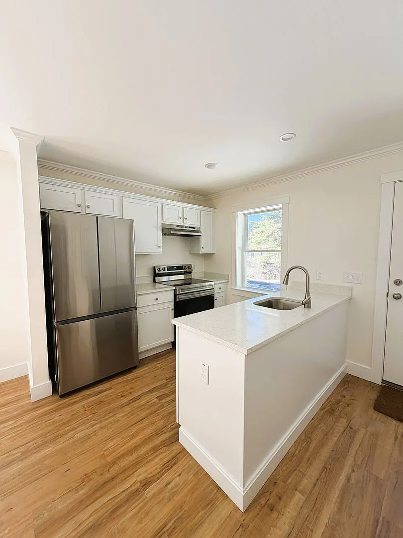 17 Faulkner Place — Photo 2