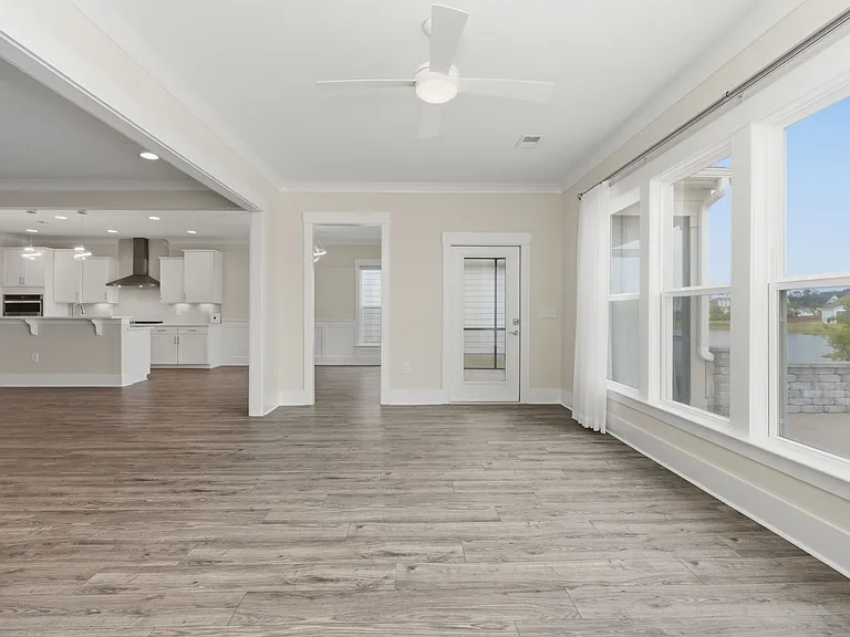 7129 Spoleto Dr — Photo 21