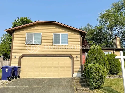 3308 Saint Andrews Ct NE Photo 1