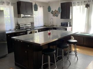 385 Clarendon St, Fitchburg, MA 01420