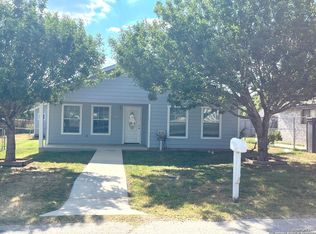 20063 Oil St, Somerset, TX 78069