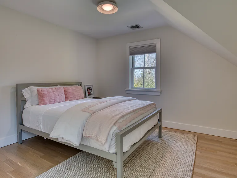 23 Forrest St — Photo 11