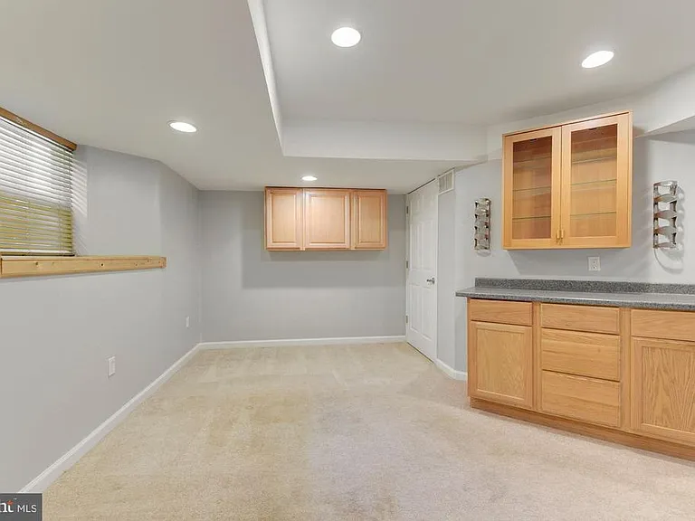 345 Huntington Dr — Photo 28