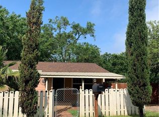 704 Madison St, Elgin, TX 78621