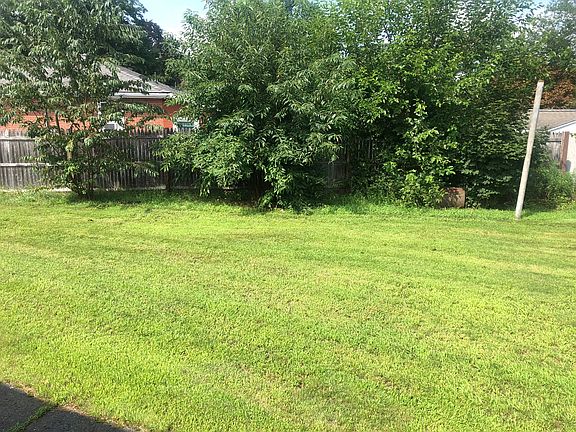 2nd image of 73 Jefferson Ave #73