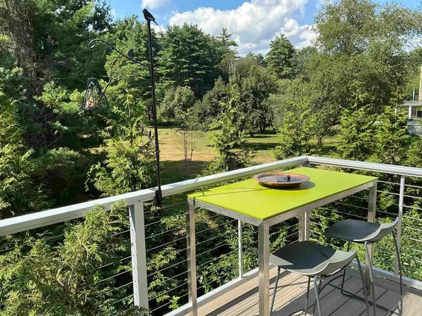 393 Brackett Rd, Rye, NH 03870