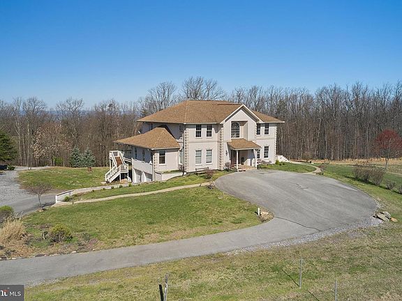 3rd image of 7670 Talbot Run Rd