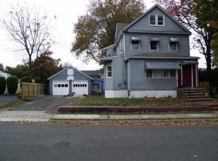 132 Roosevelt Ave, Bergenfield, NJ 07621