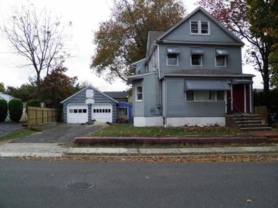 132 Roosevelt Ave, Bergenfield, NJ, 07621