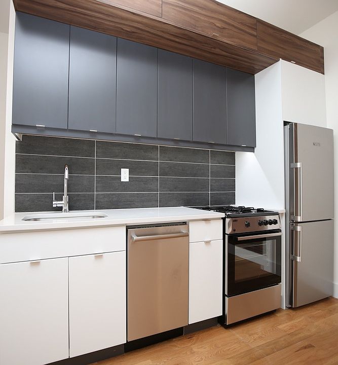 1st image of 117 S 2nd St APT 4