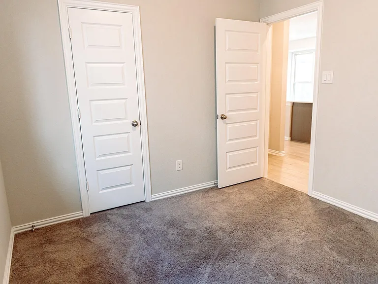 27015 Bel Air Point Ln — Photo 17