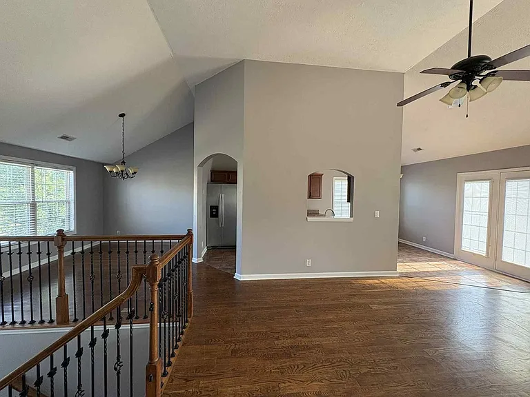 1213 Chinook Cir — Photo 48
