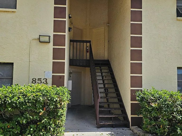 853 Mecca Dr #C — Photo 1