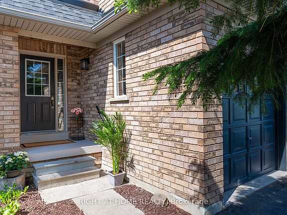3rd image of 18 Frank Johnston Rd