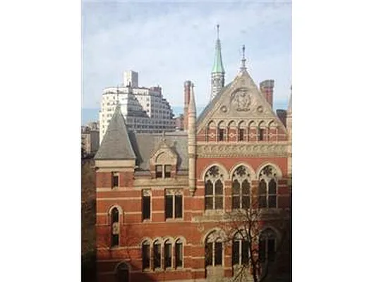 Rented by Douglas Elliman | media 10