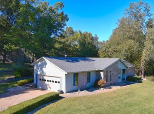 102 Thicket Ct, Radcliff, KY 40160