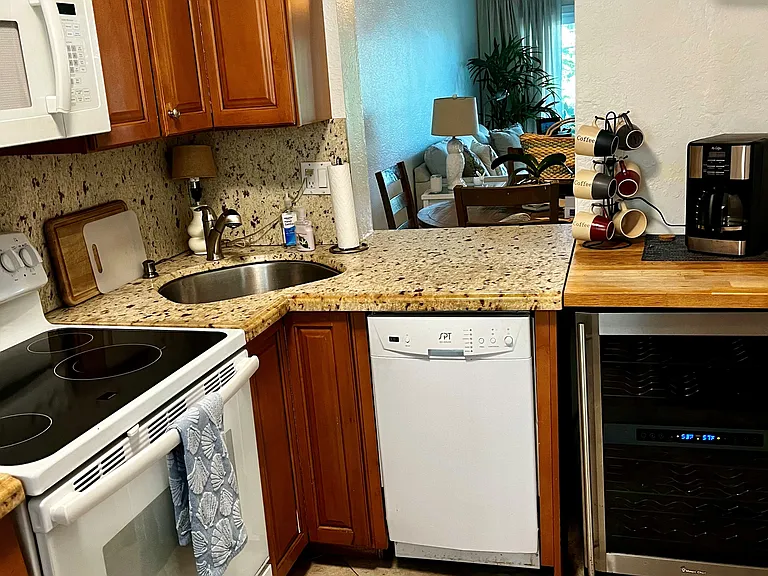 6530 N Ocean Blvd #206 — Photo 7