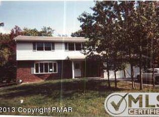 231 Greenbriar Cir, Tobyhanna, PA