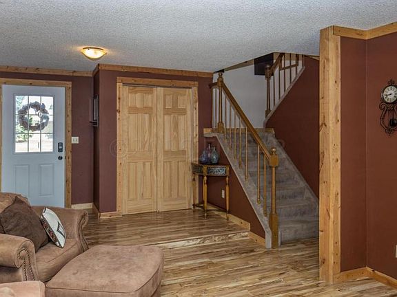 2nd image of 145 Prairiewood Dr S