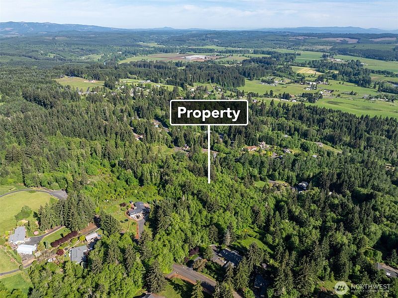 5th image of 144 Penrose Lane