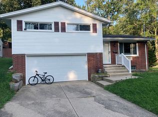 621 Oak Hill Rd, Wooster, OH 44691