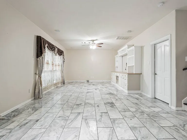 6605 Fallen Breeze Ln — Photo 6