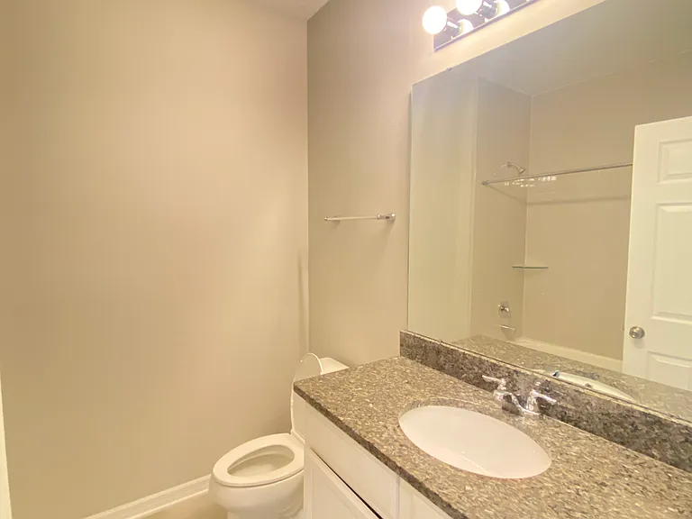 698 Bay Bridge Cir — Photo 23