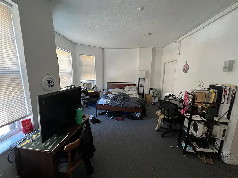 61 S Huntington Ave #301 — Photo 8