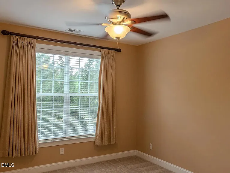 822 Providence Glen Dr — Photo 9