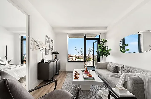 Rented by EXR | media 29