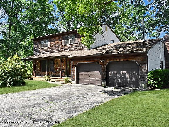 3rd image of 1134 Wake Forest Dr