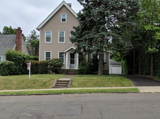 359 Fairview Ave, Bridgeport, CT 06606