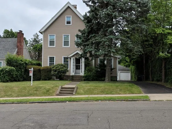 359 Fairview Ave, Bridgeport, CT 06606