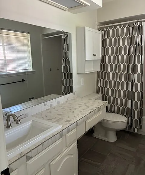 6303 Prospect Ave — Photo 9
