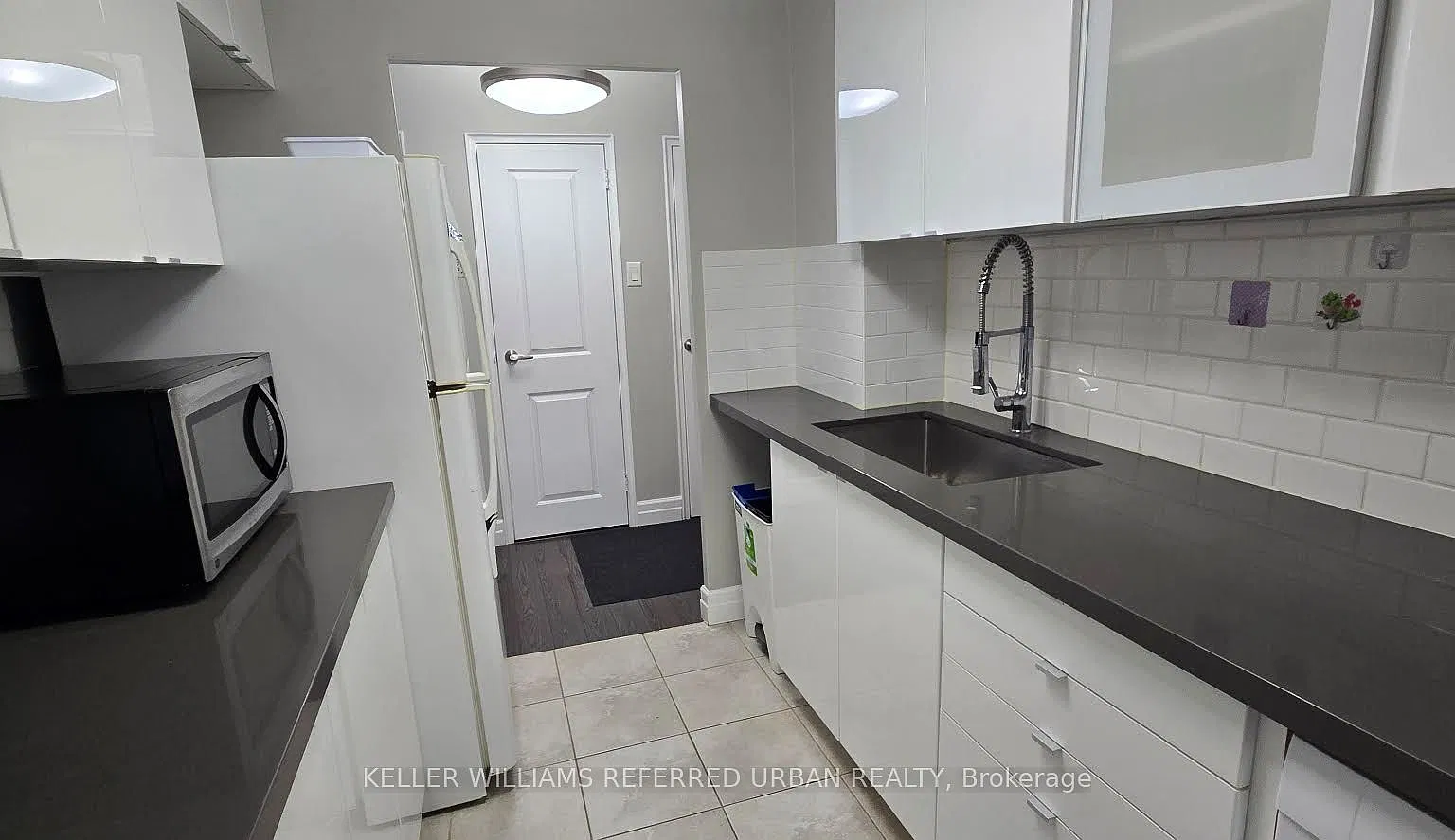 2 bed, $2,895 — Photo 4