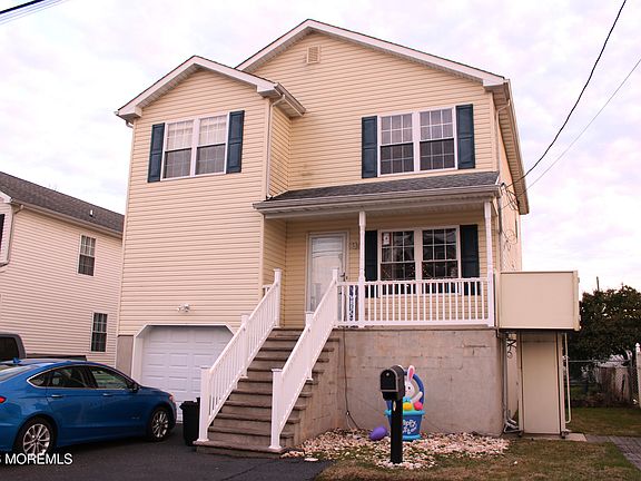 3rd image of 800 4th Street