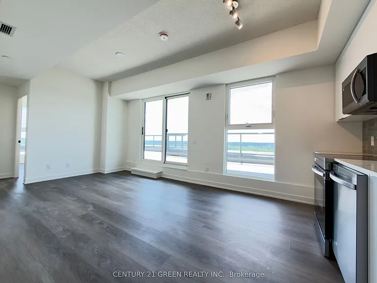 33 Erie Ave #1705 — Photo 8