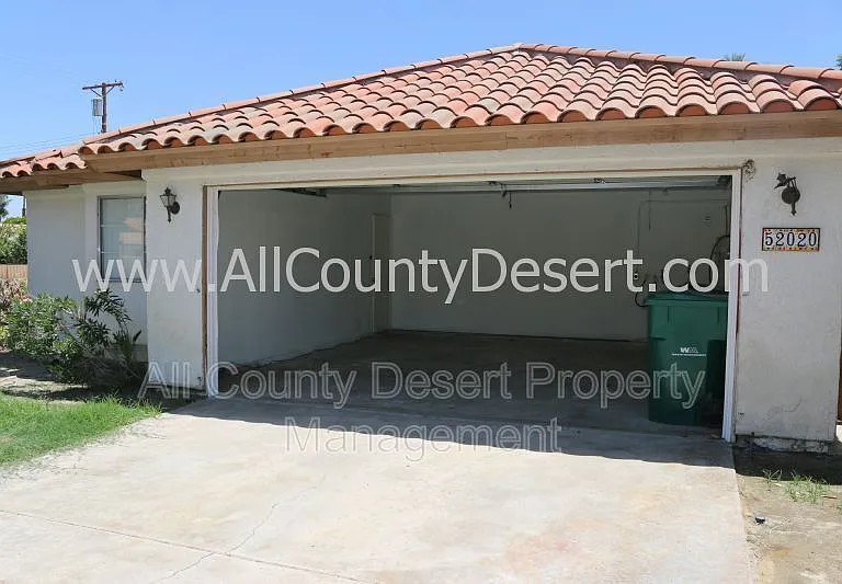 52020 Avenida Mendoza — Photo 18