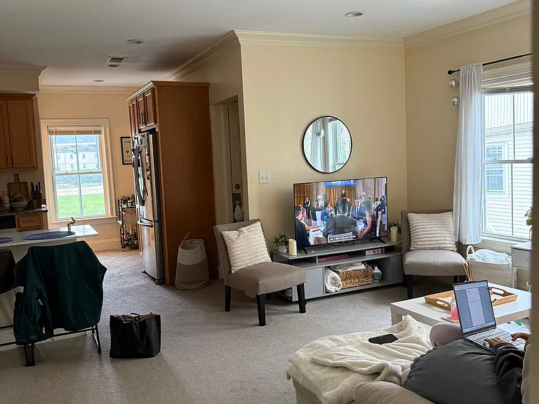 25 Lothrop St #2L — Photo 5